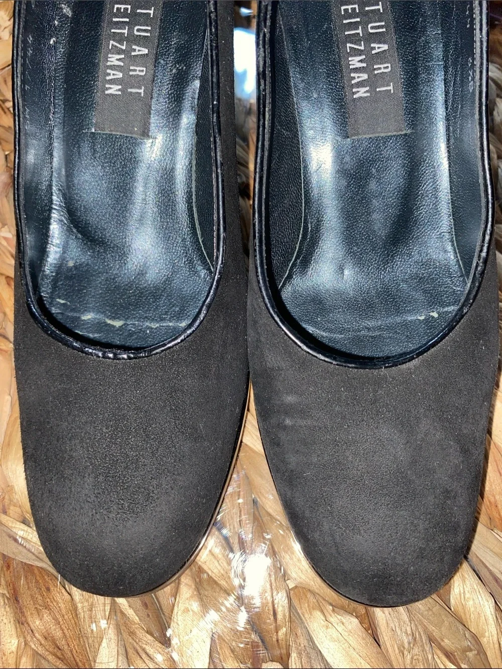 Stuart Weitzman • Black • Suede • Block Heel • Round Toe Pumps • Size 5.5 B